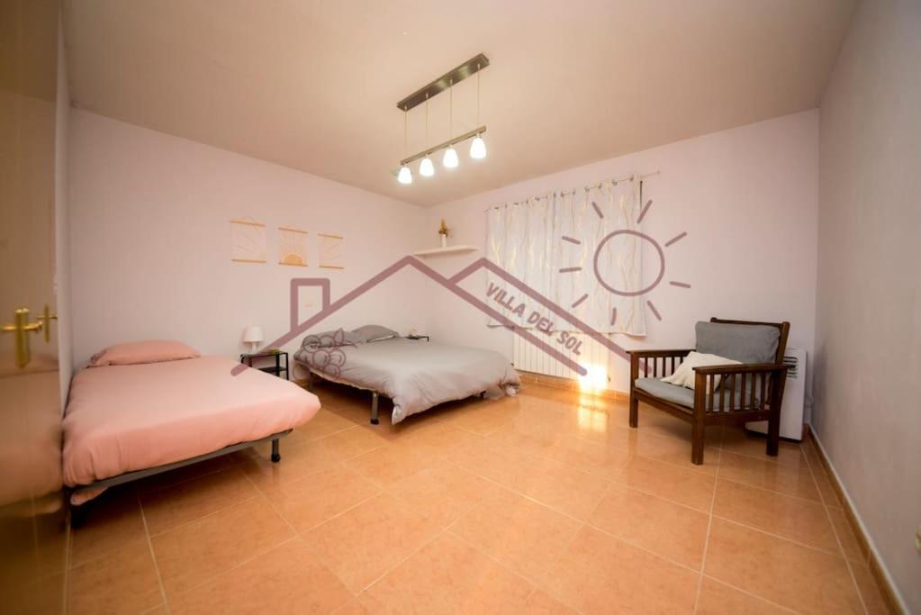 Mentrida Villa Del Sol - Piscina Climatizada מראה חיצוני תמונה