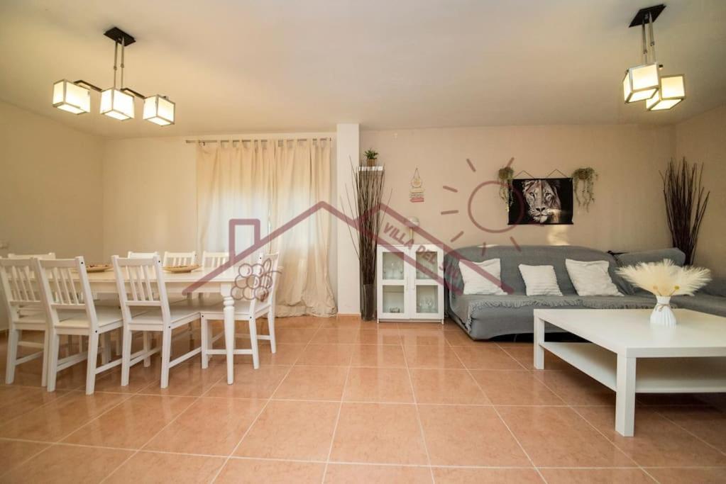 Mentrida Villa Del Sol - Piscina Climatizada מראה חיצוני תמונה